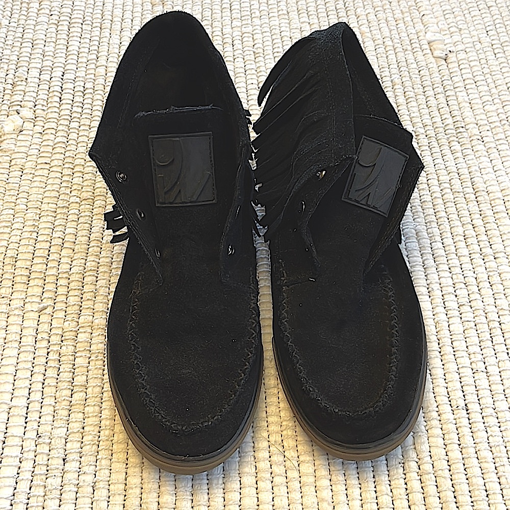 Nine West Black moccasin boot w/fringe- W 7M